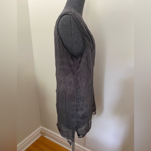 Miilla Women’s Layered Sheer Grey and Black Tunic Size: M - Picture 7 of 9